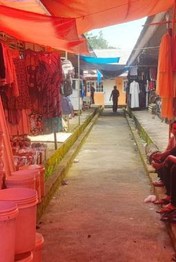 Miris! Jalan Pusat Kecamatan Palembayan Rusak Bertahun-tahun, Pasar IV Koto di Jantung Ibu Kota Kecamatan Mati Suri