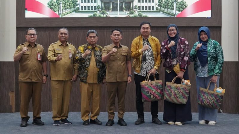 Monitoring dan Evaluasi (Monev) Terpadu serta verifikasi dan validasi penerapan SPM Provinsi Kalimantan Selatan dan Kota Banjarmasin Tahun 2026. (Dok. Istimewa)