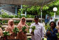 Peluncuran program tanaman hidroponik di lingkungan Kantor Pusat BKN. (Dok. Istimewa)