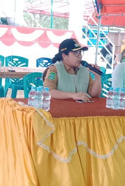 Bupati Sashabila Widya Lufitalia Mus Kunjungi Posko Darurat Taliabu Barat Laut, Tampung Langsung Keluhan Petani Terdampak Karhutla